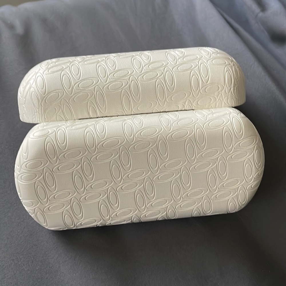 Oakley sunglasses case